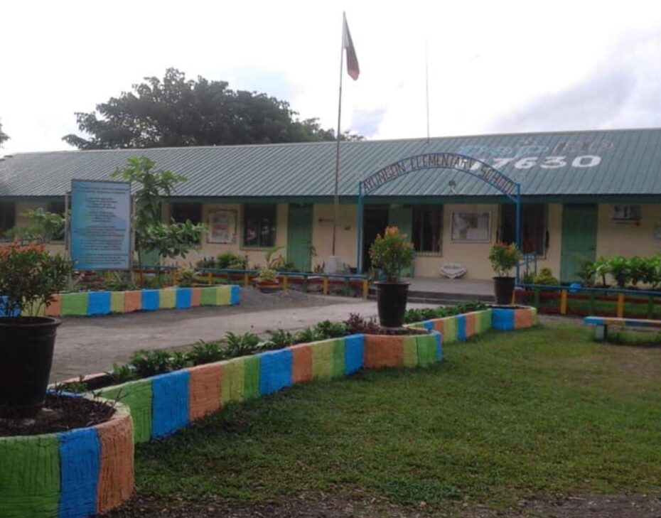 Ayungon Elementary School courtyard